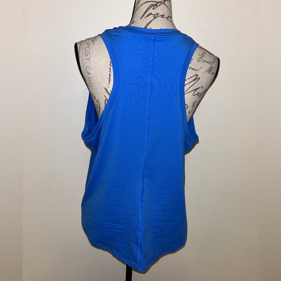 🔹All In Motion Tank Top🔹 - Picture 4 of 7